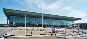 vittel|aéoroport|luxembourg|batiment|architecture[parking|voiture