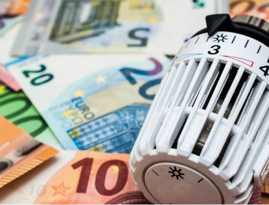 billets|euros|thermostat|adobestosck