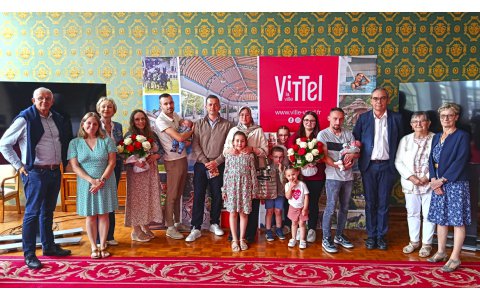 carnet1ersourirevittel|famille|©Marie-LorraineJACQUEREZ