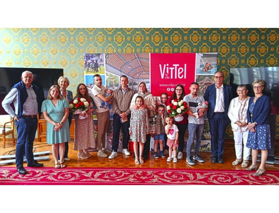 carnet1ersourirevittel|famille|©Marie-LorraineJACQUEREZ