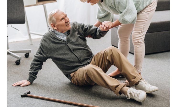 senior|chute|©Adobestock